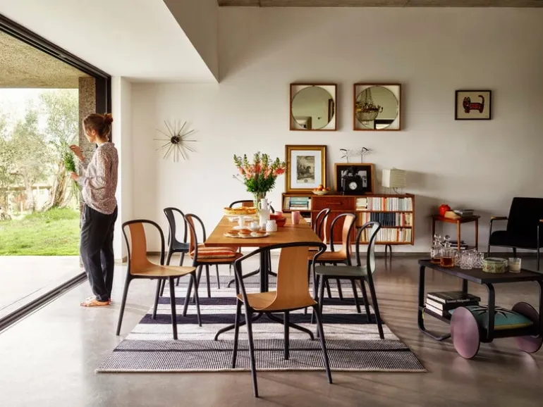 Vitra Belleville armchair, oak - black