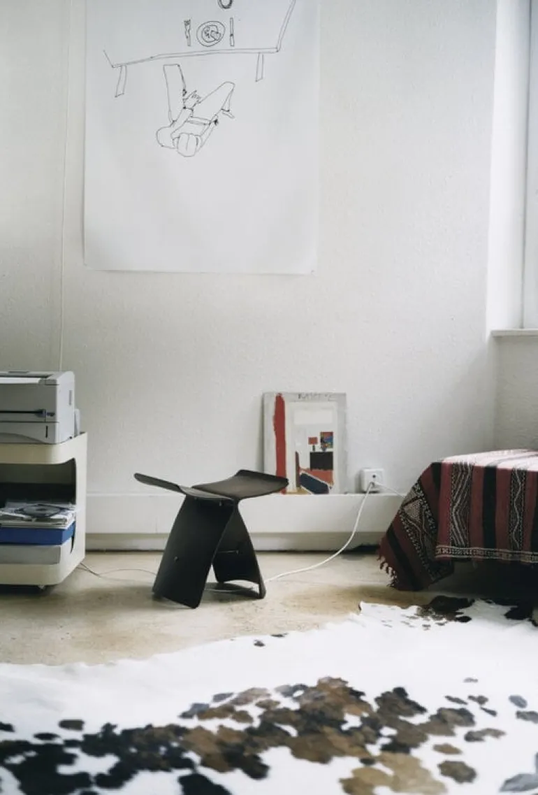 Vitra Butterfly Stool, maple