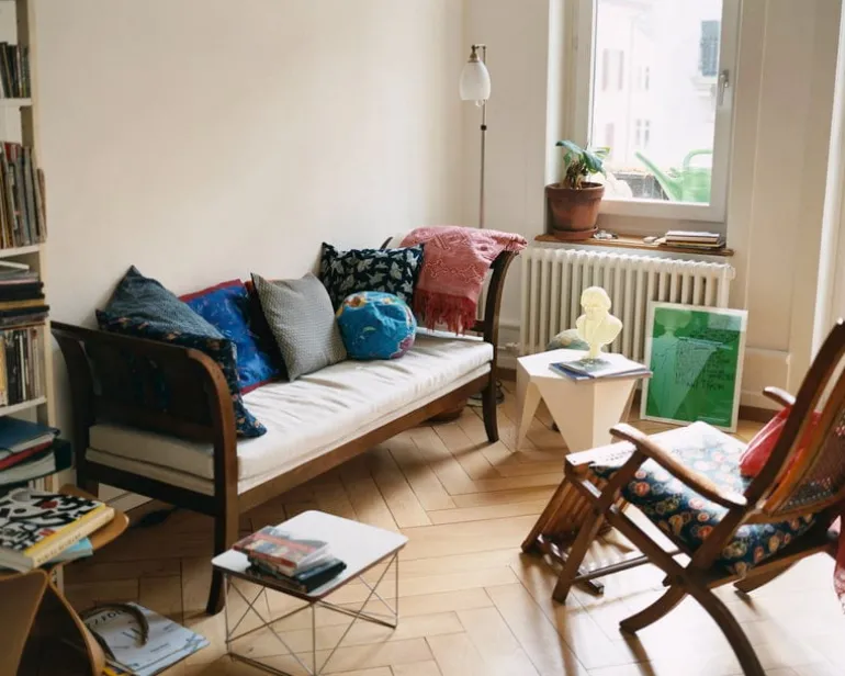 Vitra Butterfly Stool, maple