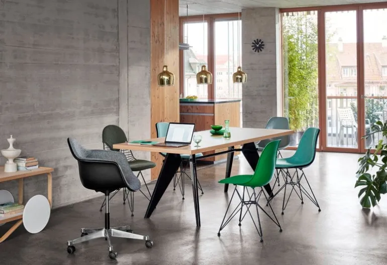 Vitra EM Table 200 x 90 cm, oak - deep black