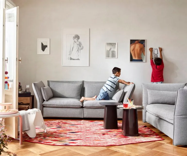 Vitra Metal Side Table, M, black