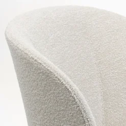 Vitra Mikado side chair, chalk - Nubia 01 ivory/pearl