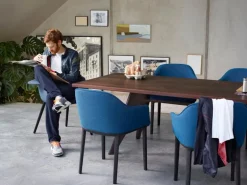 Vitra Organic Chair, oak - chocolate/black