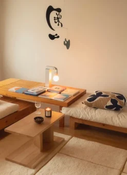 Vitra Plywood Mobile, model A, black