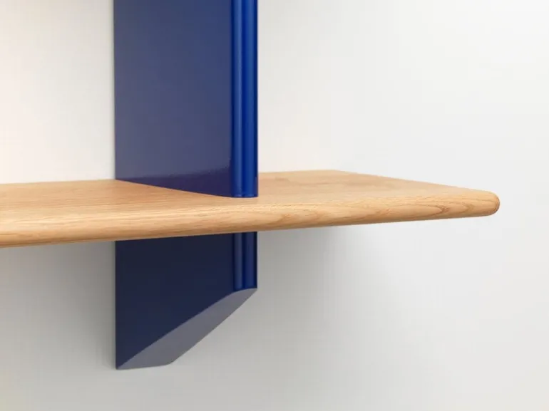 Vitra Rayonnage Mural shelf, Prouvé Bleu Marcoule - oak