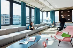 Vitra Slow Chair, red/cream - chocolate