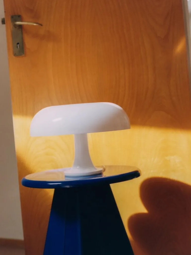 Vitra Tabouret Métallique stool, Prouvé Bleu Marcoule