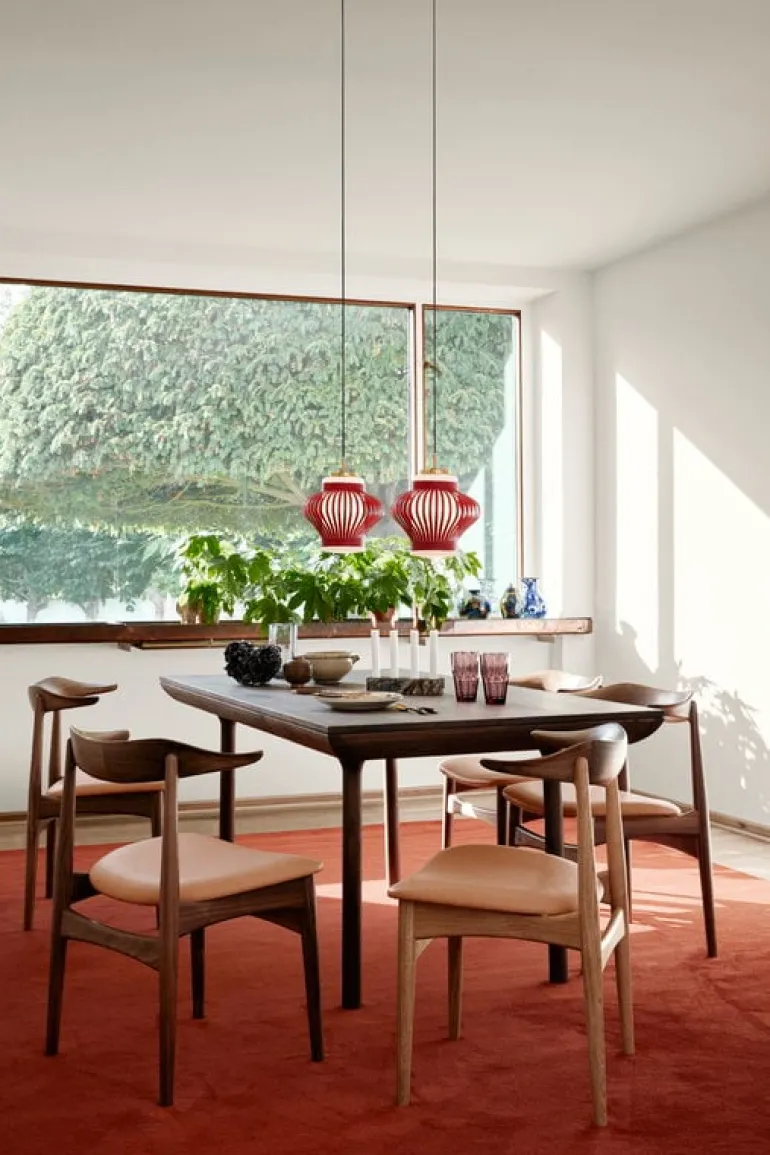 Warm Nordic Cow Horn chair, oiled oak - leather