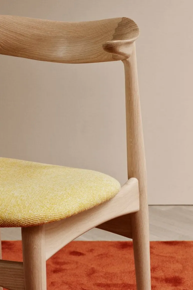 Warm Nordic Cow Horn chair, oiled oak - vanilla