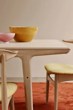 Warm Nordic Cow Horn chair, oiled oak - vanilla