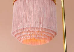 Warm Nordic Fringe table lamp, pale pink