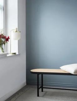 Warm Nordic Fringe table lamp, cream white