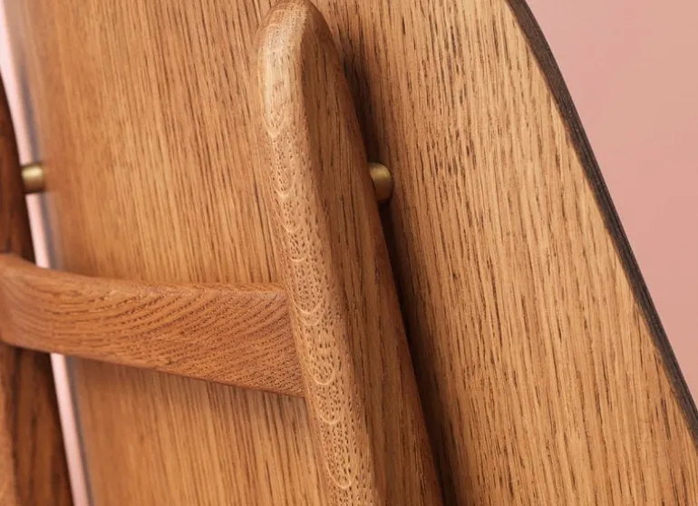 Warm Nordic Noble chair, teak oiled oak