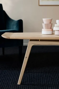 Warm Nordic Surfboard coffee table, oak