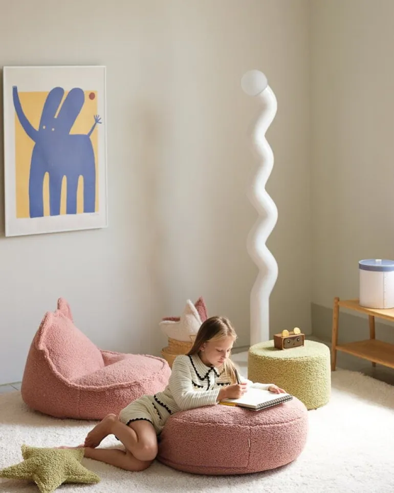 Wigiwama Bear beanbag chair, guava pink