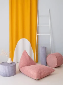 Wigiwama Big Lounger beanbag, pink mousse