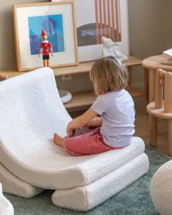 Wigiwama Moon chair, cream white