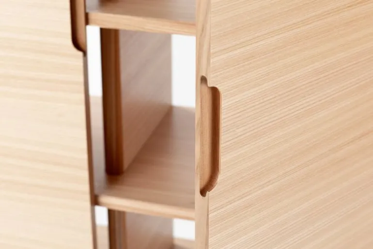 Wooden Credenza Tre cabinet