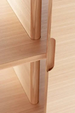 Wooden Credenza Tre cabinet