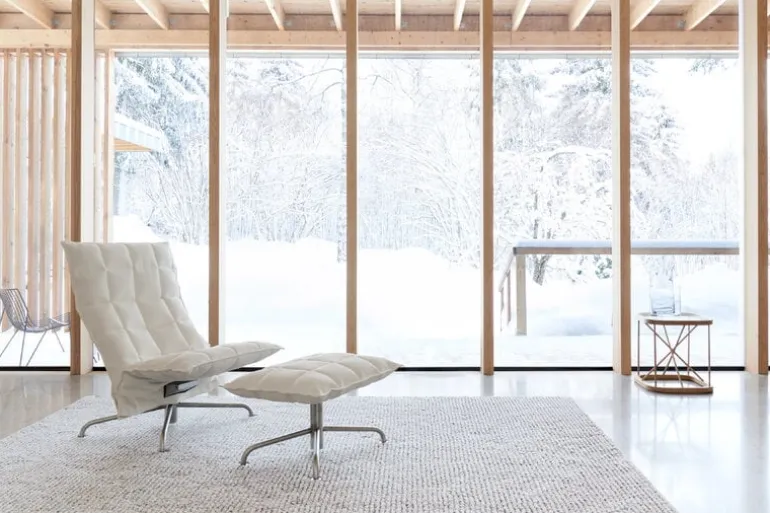 Woodnotes K chair, narrow, swivel star base, stone/black