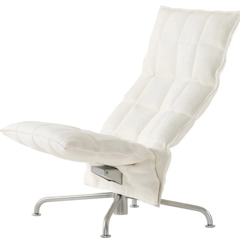 Woodnotes K chair, narrow, swivel star base, white