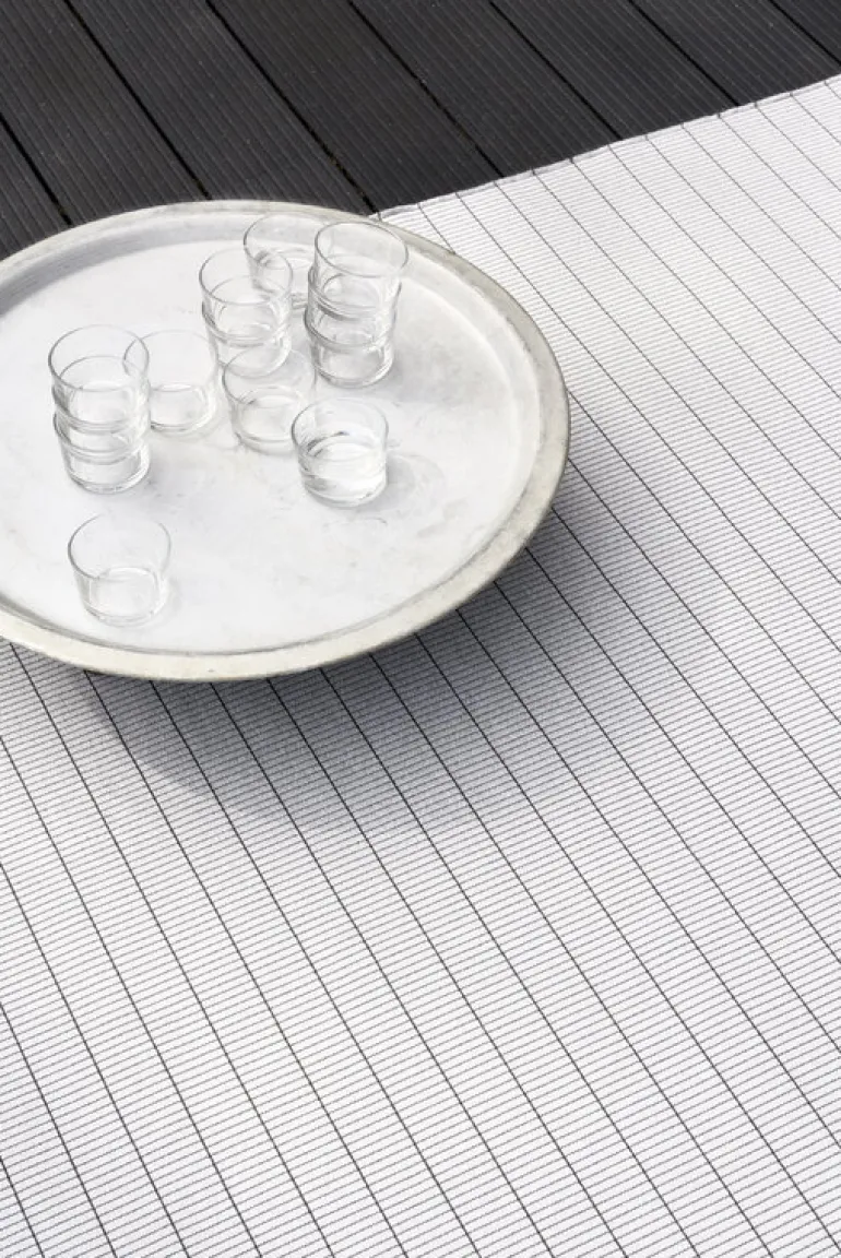 Woodnotes Line In-Out rug, pearl grey - graphite