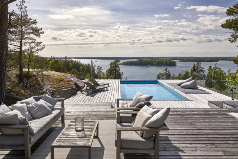 Woodnotes My Outdoor lounge chair, light sand