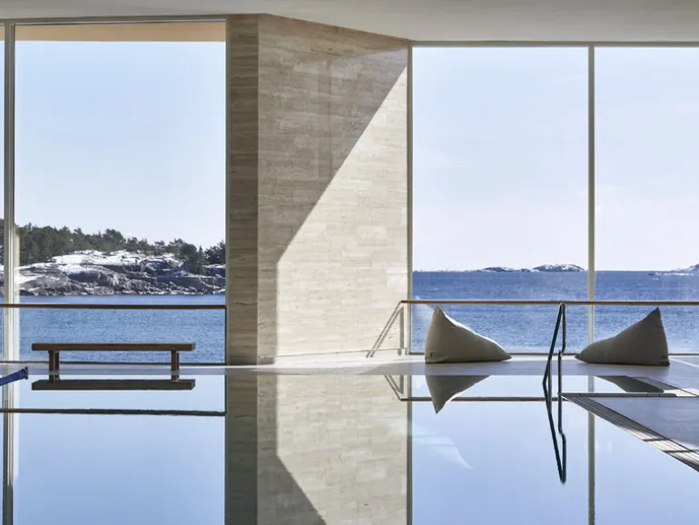 Woodnotes My Outdoor lounge chair, light sand