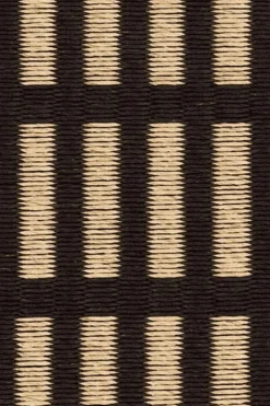 Woodnotes New York rug, black - natural