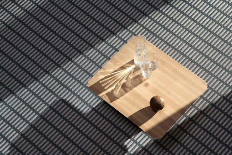 Woodnotes New York rug, graphite - stone