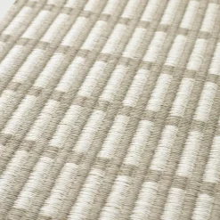 Woodnotes New York rug, stone - white