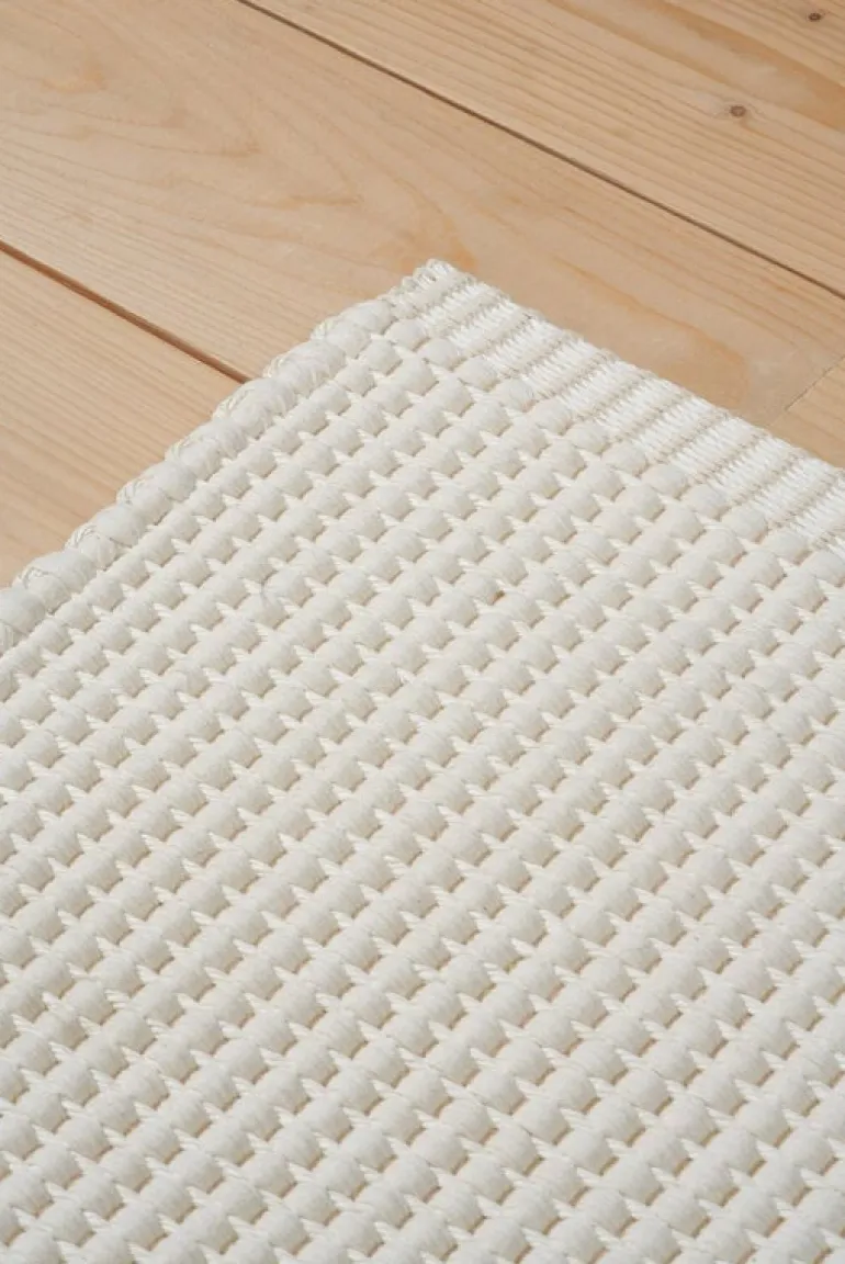 Woodnotes Piccolo 2 rug, white - white