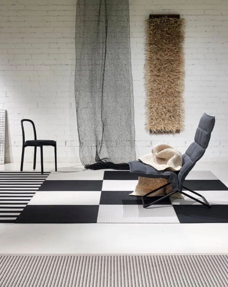 Woodnotes Siro+ chair, black - black leather