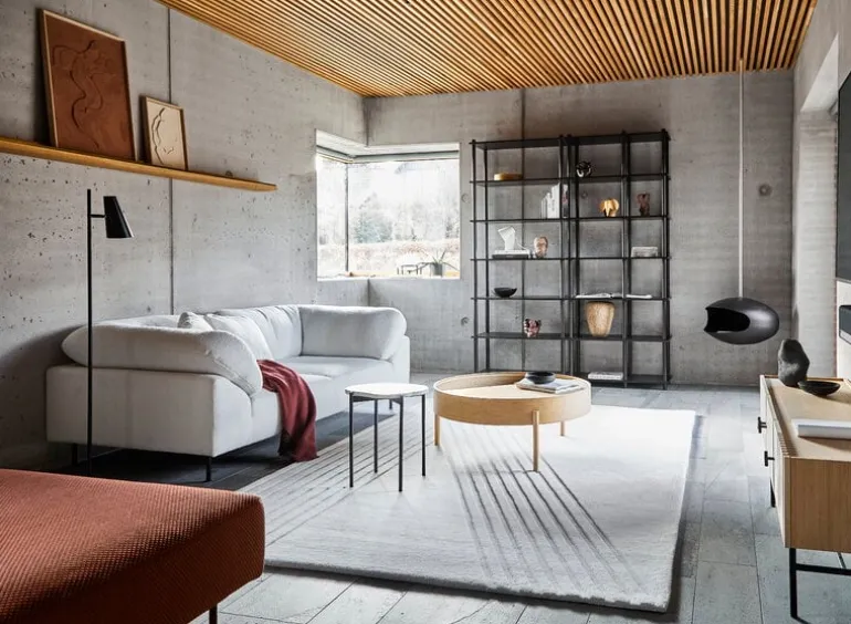 Woud Arc coffee table 89 cm, white pigmented oak