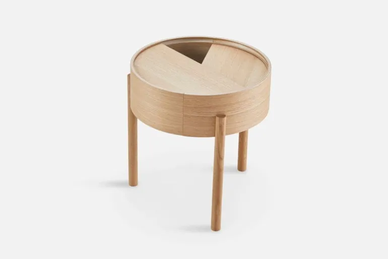 Woud Arc side table, oiled oak
