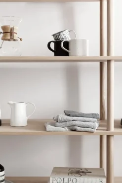 Woud Elevate shelving system 4, oak