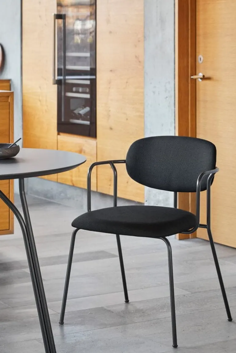 Woud Frame chair, black - black Davis Sawana 14