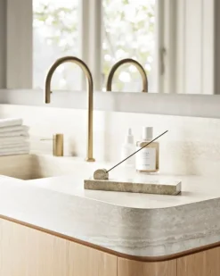 Woud Monolith incense holder, light brown marble