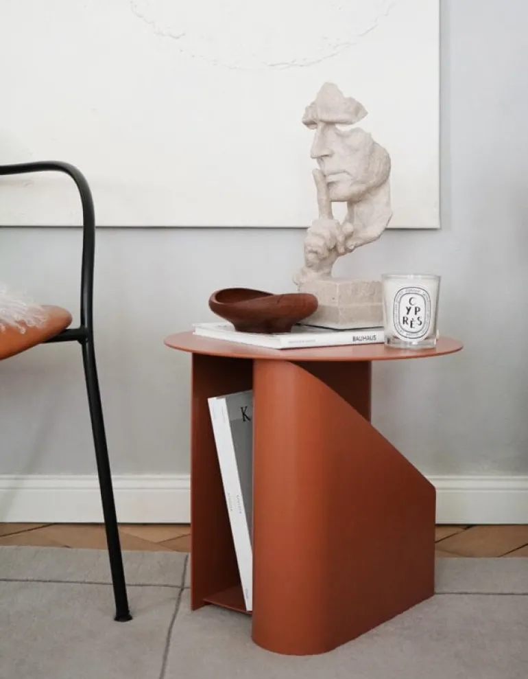 Woud Sentrum side table, burned orange