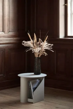 Woud Sentrum side table, warm grey