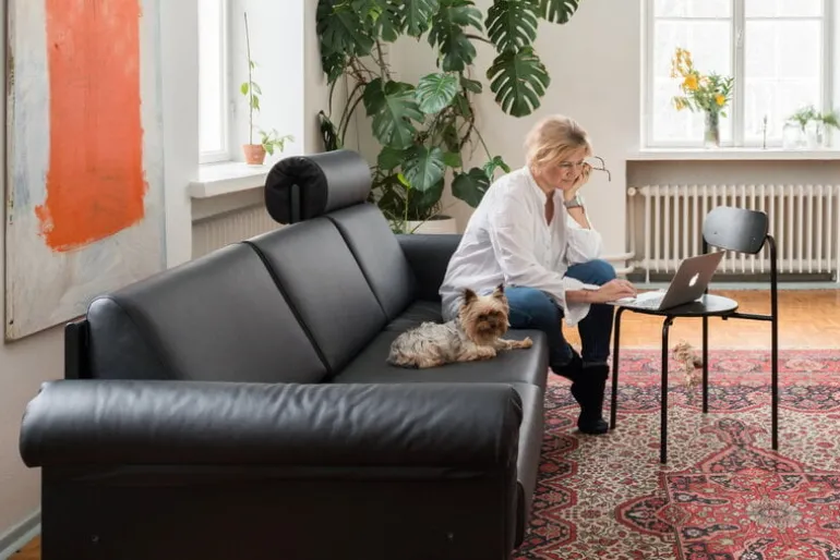 Yrjö Kukkapuro Ateljee 3-seater sofa, black - cognac leather